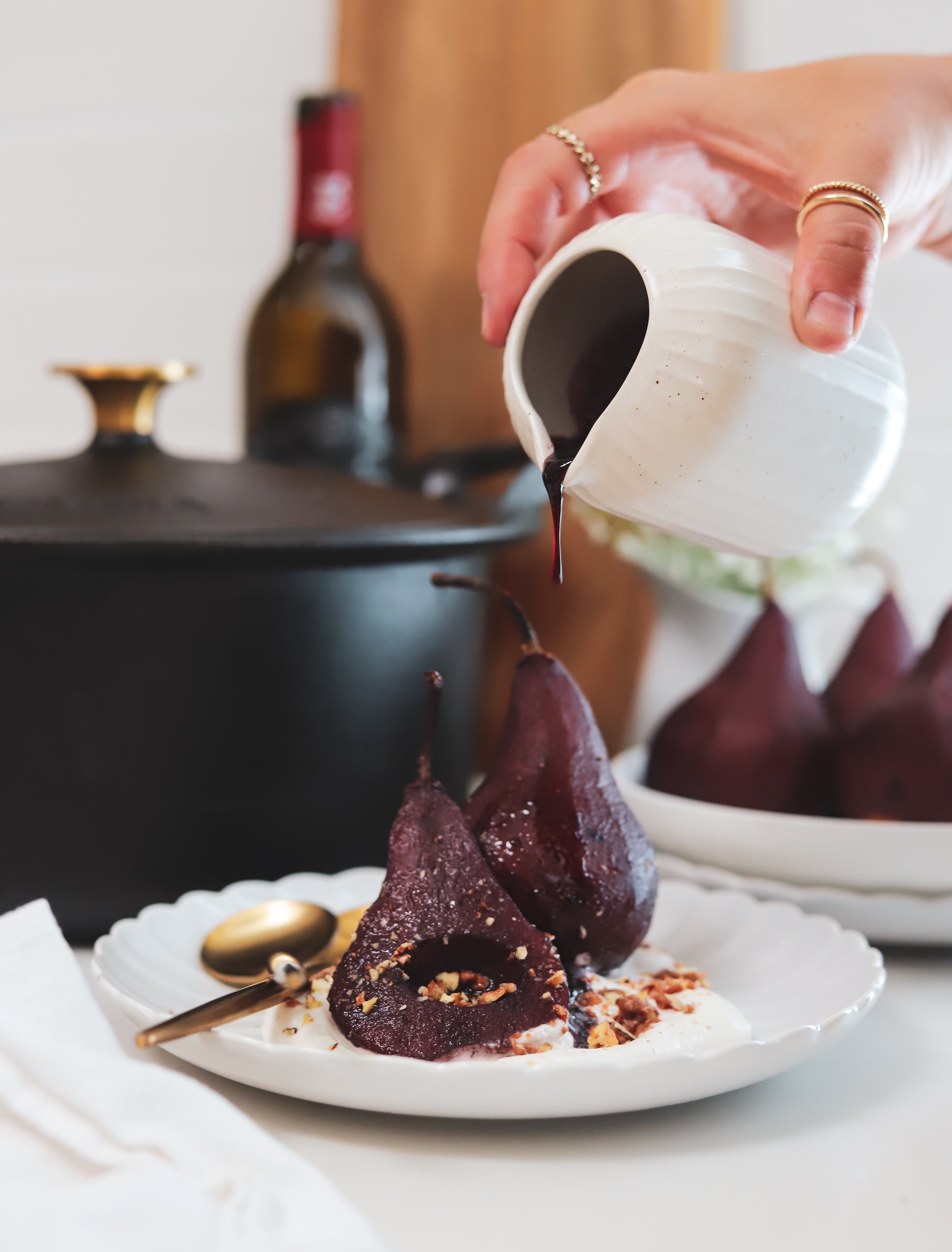 Peras Pochadas al Vino Tinto