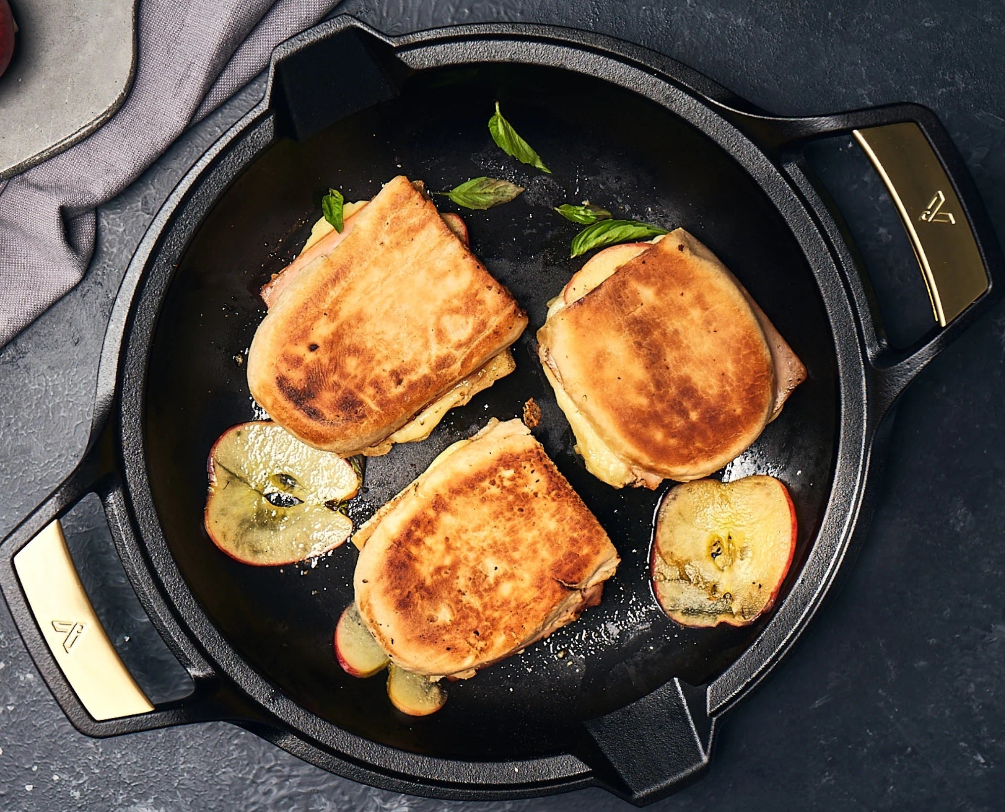 Paninis de Manzana con Queso