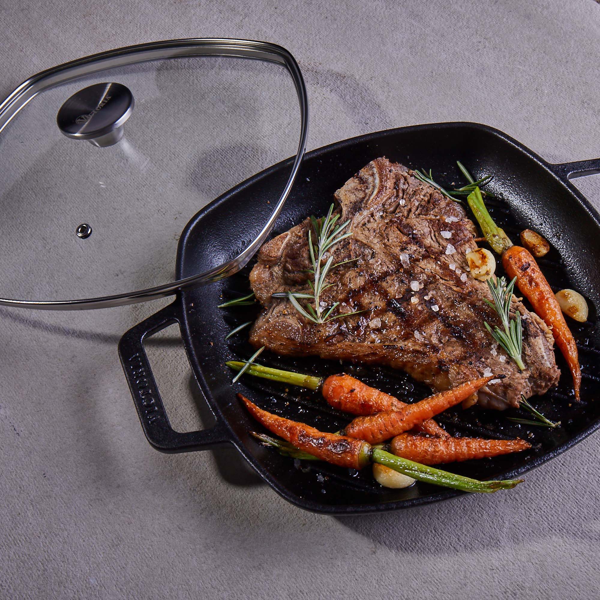 Filet mignon en salsa de champiñones con vino tinto