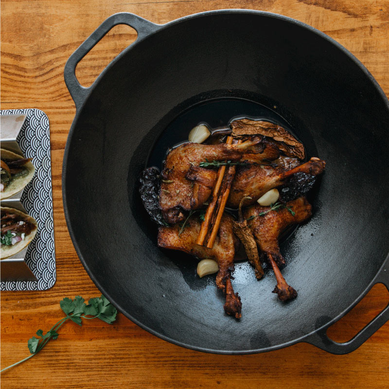 Tips para cocinar en un wok de hierro fundido