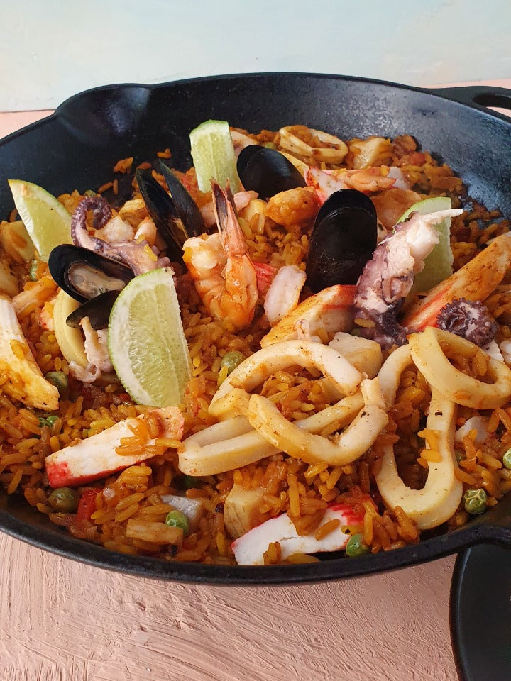 Paella o arroz especial