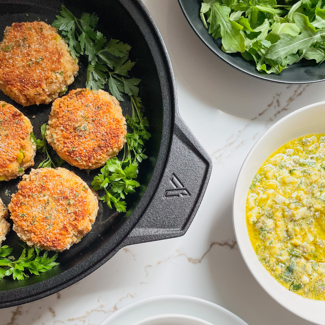 Croquetas de salmón con salsa Gribiche